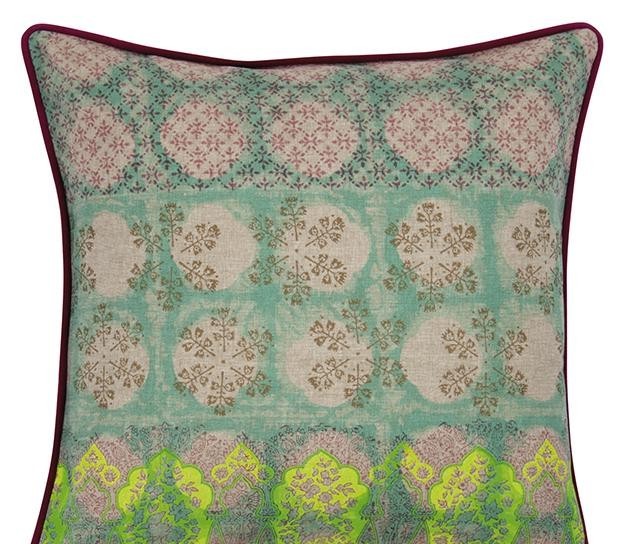Avia Fuchsia Cushion Cotton Cover