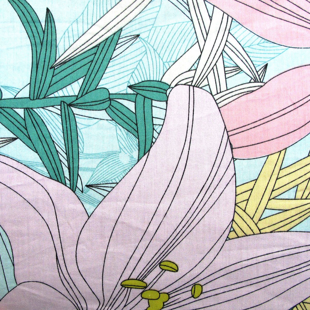 Lily Flowers Reversible Cotton Floral Quilt Cover Set - Queen