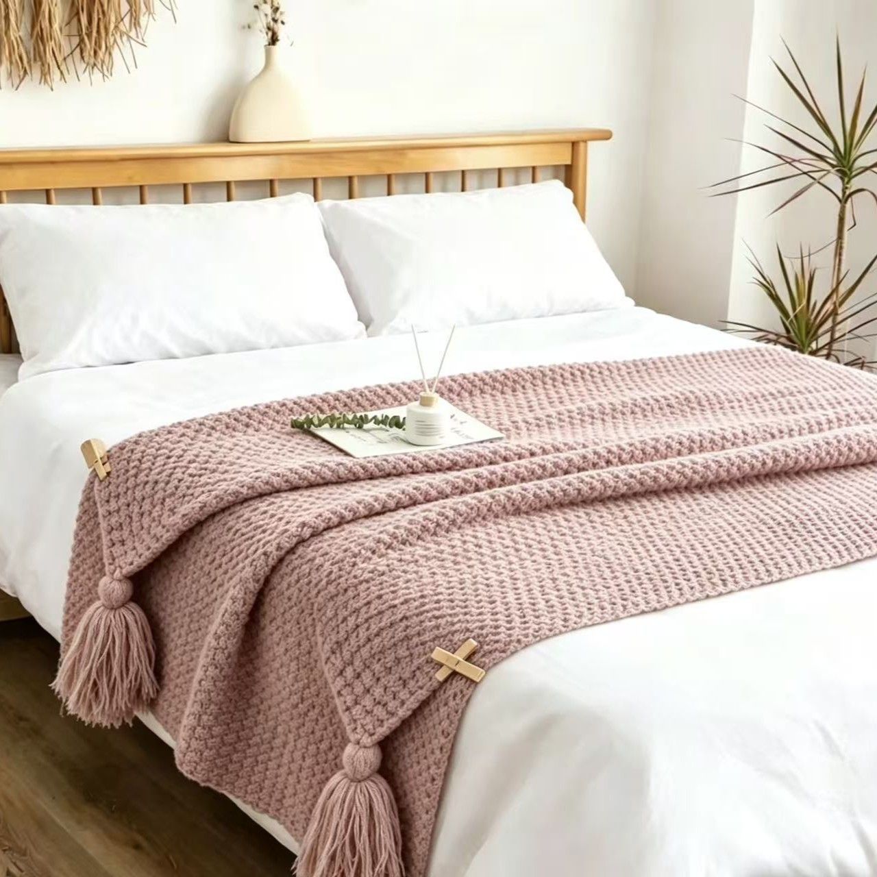 Pink 110*150cm Nordic Style Tassel Knit Throw Blanket - Soft Polyester Sofa Blanket with Pineapple Texture - Breathable & Lightweight for Office, Couch, Travel - Boho Chic Home Decor